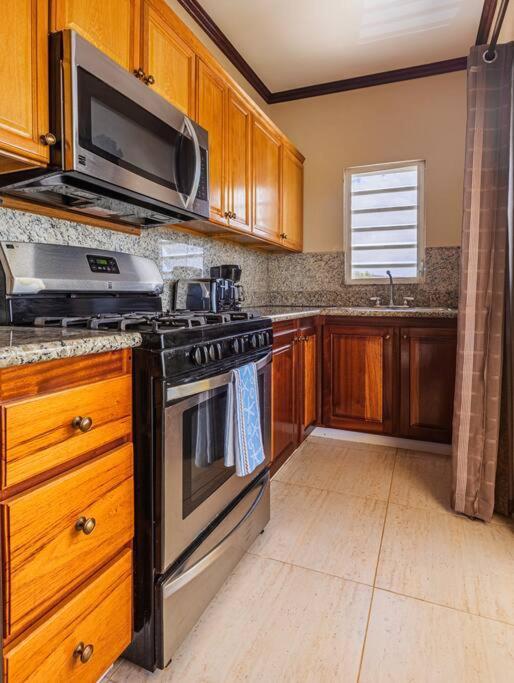 The Junior Suite'S "Palm Studio Apartment" South Hill Village Exterior photo